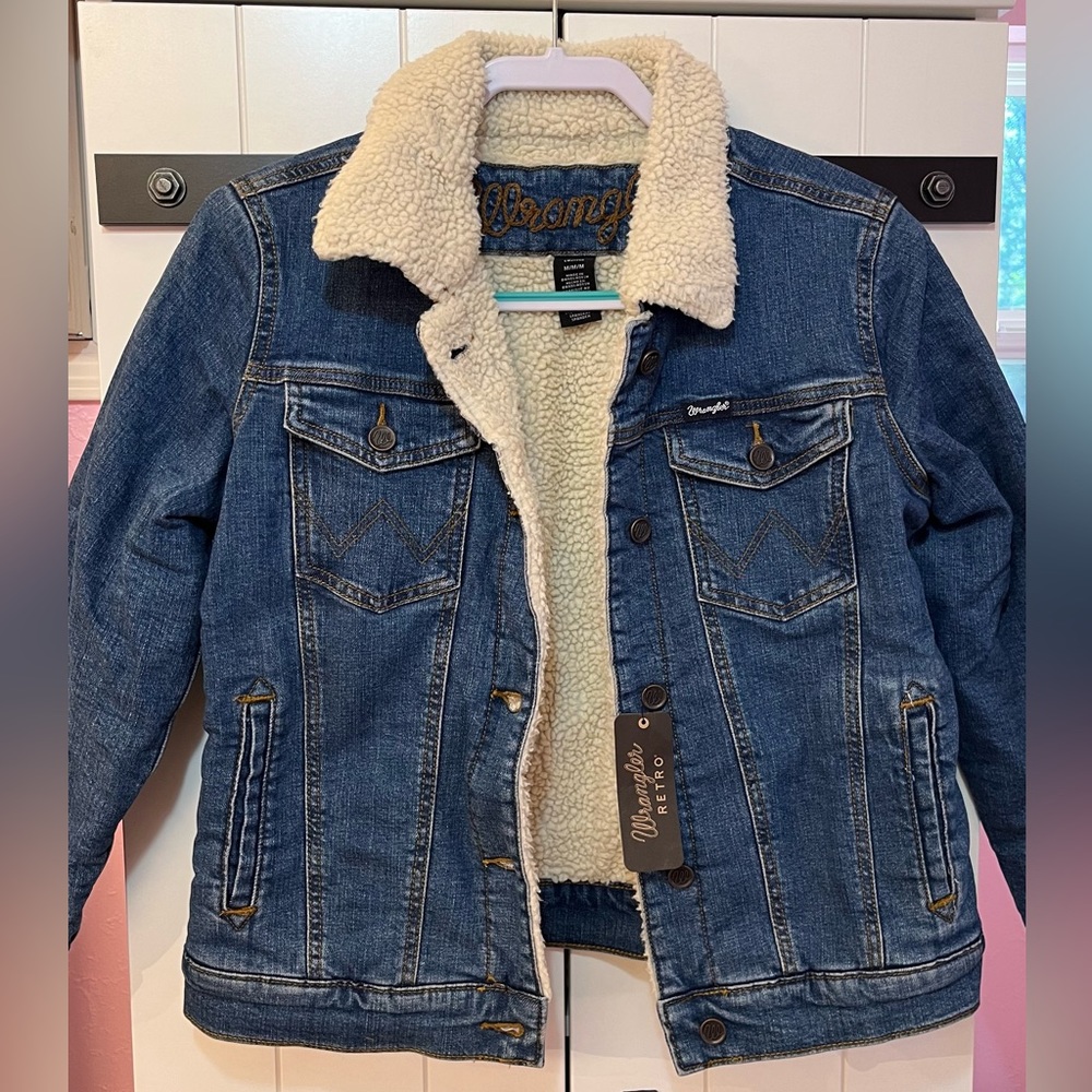 Wrangler Blue Denim Sherpa-Lined Jean Jacket with Cream Lining New